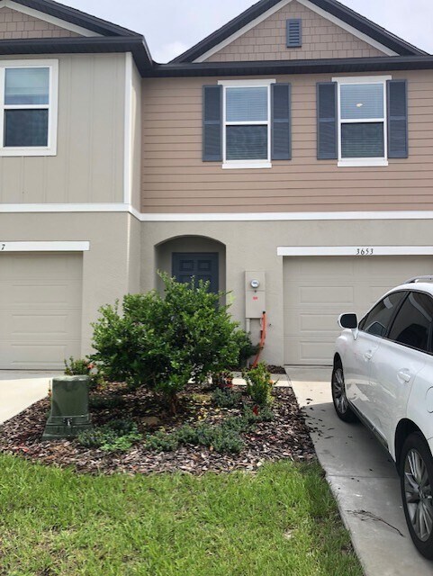Foto principal - 3645 Majestic Dr