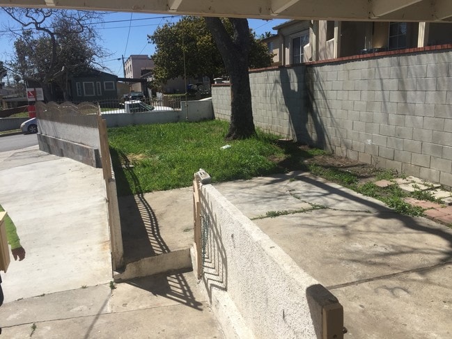 Foto del edificio - 4609 W 172nd St
