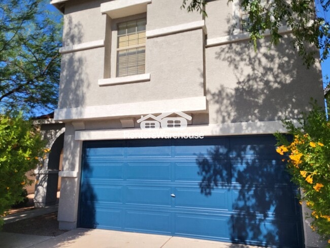 Building Photo - 2657 S Southwind Dr