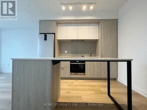 Building Photo - 395 Square One Dr