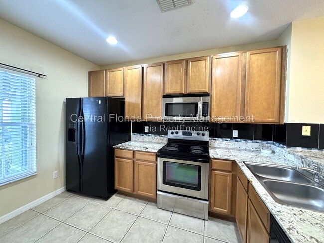 Foto del edificio - 10832 Savannah Wood Ct