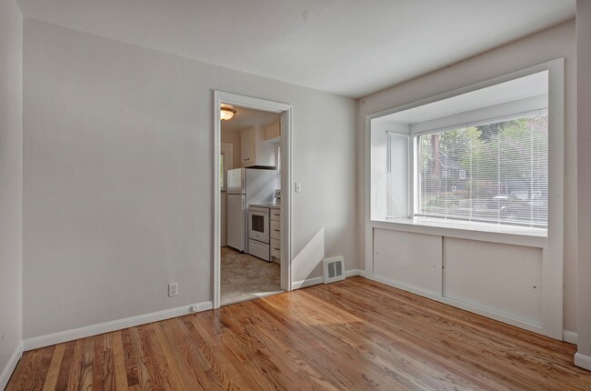 Foto del edificio - 4bd/1.75ba Seattle Home