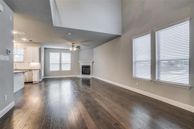 Foto del edificio - 704 Reeves Ln