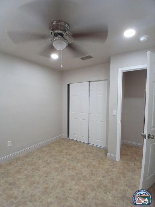 Foto del edificio - 1646 A St