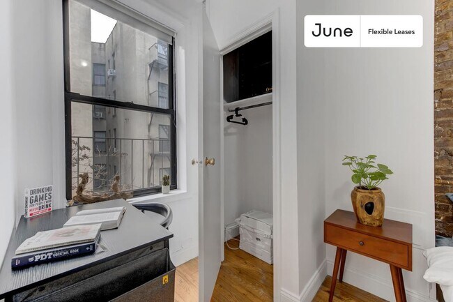 Foto del edificio - Adorable ROOM at The Lexington House
