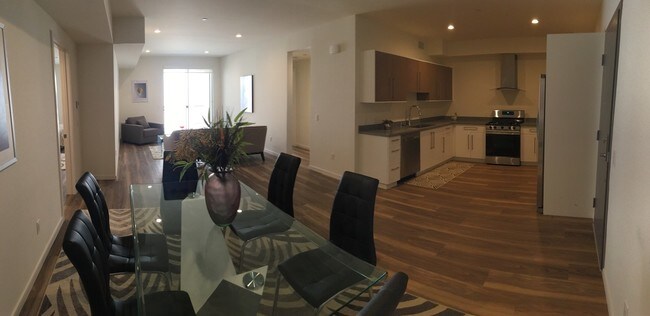Foto del edificio - 4600 Coldwater Canyon Ave