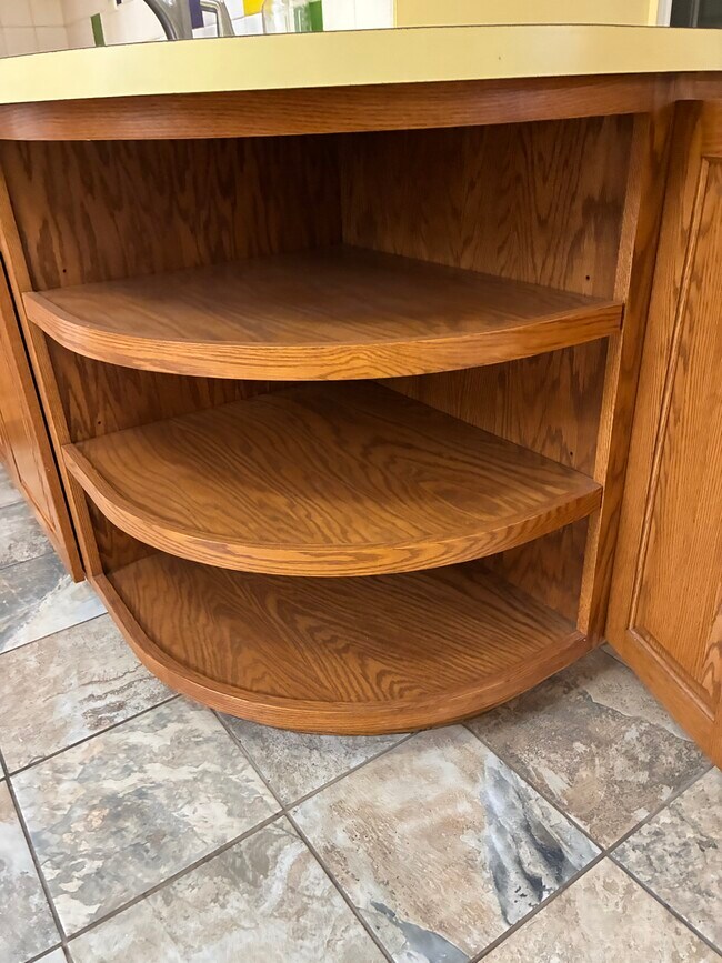 Building Photo - 5508 SE Harold St