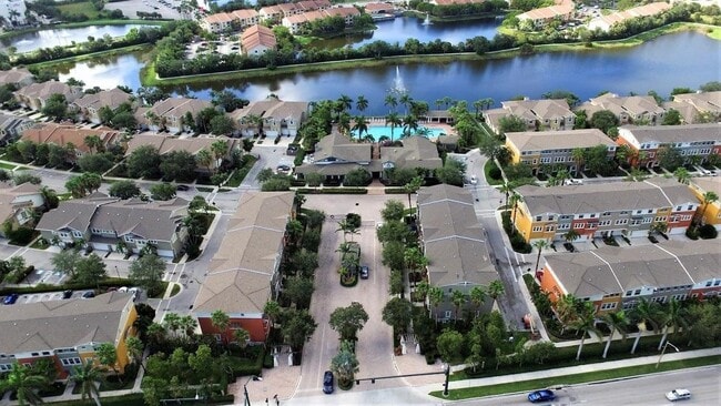 Foto del edificio - 750 Millbrae Ct