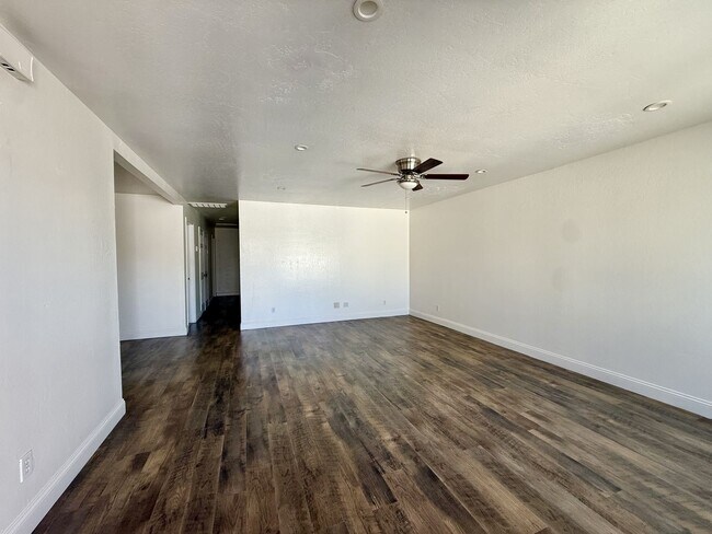 Foto del edificio - Comfortable 3 bedroom in convenient Hollister location