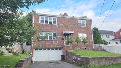Building Photo - 76 Baldwin Pl