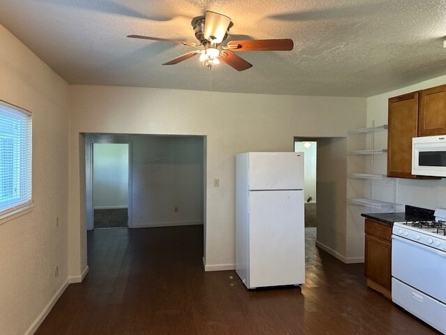 Foto del edificio - Stockton 1 Bedroom, 2 Bonus Rooms, 1 Bathroom Home.