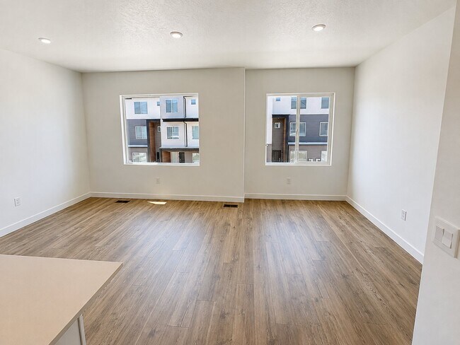 Foto del edificio - 416 S 1110 W