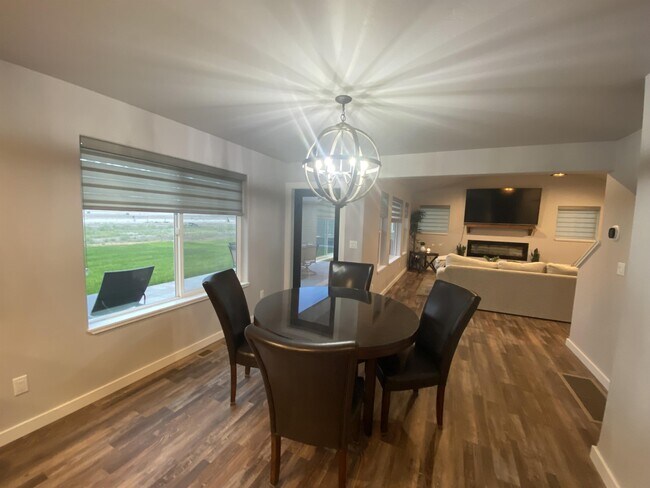 Foto del edificio - 509 Raven Ln