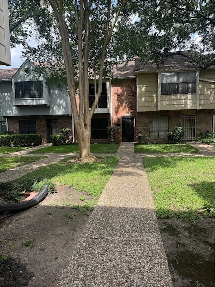 Foto del edificio - 6645 Wanda Ln