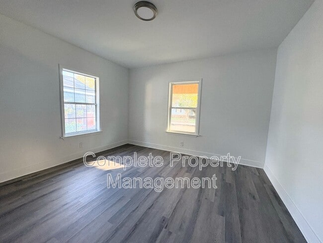 Building Photo - 4801 Court S