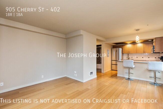 Building Photo - Beautiful 1BD/1BA Urban Oasis in Seattle's...