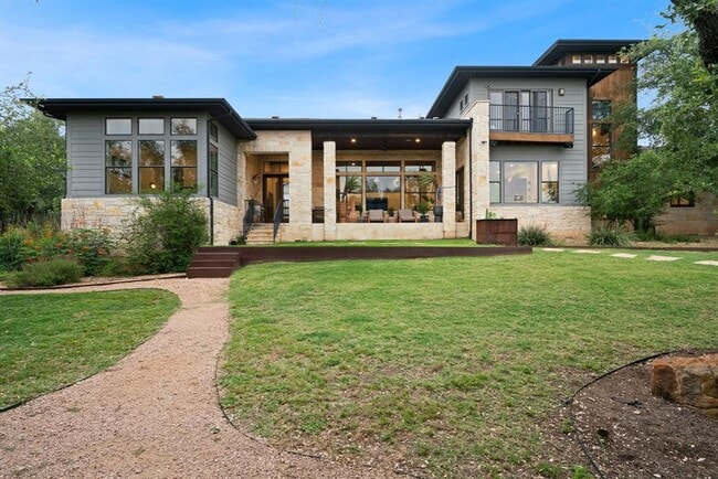 Foto del edificio - 332 Rugged Earth Dr