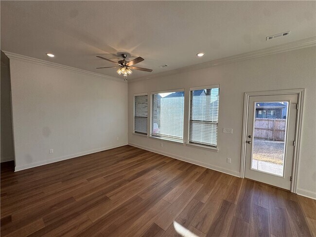 Foto del edificio - 3004 S 14th St