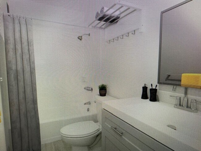Foto del edificio - FULLY RENOVATED 1 BEDROOM 1 BATH, MUST SEE!!!
