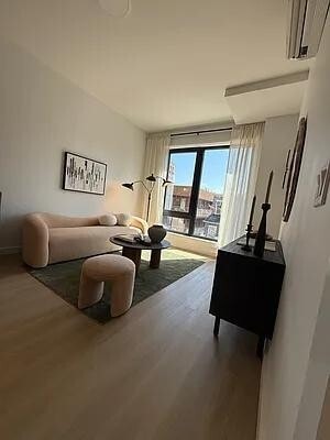 Foto del edificio - 158 Lott St