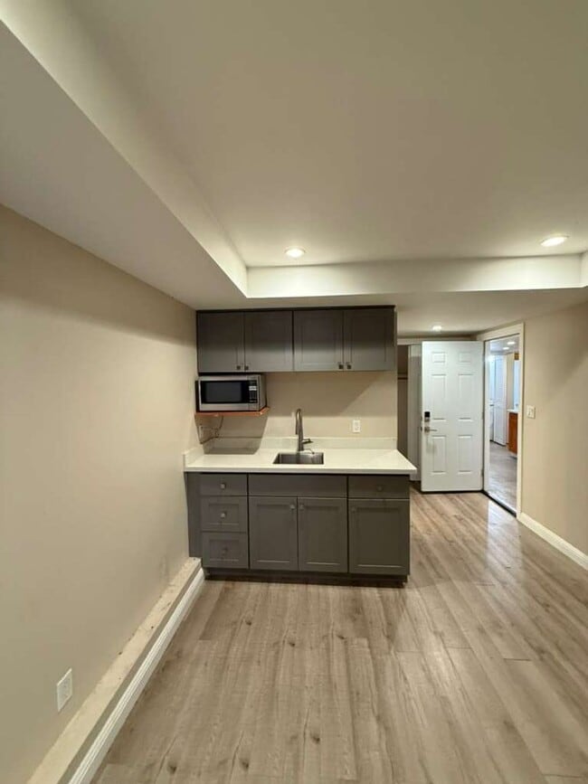 Building Photo - 349 Monticello St