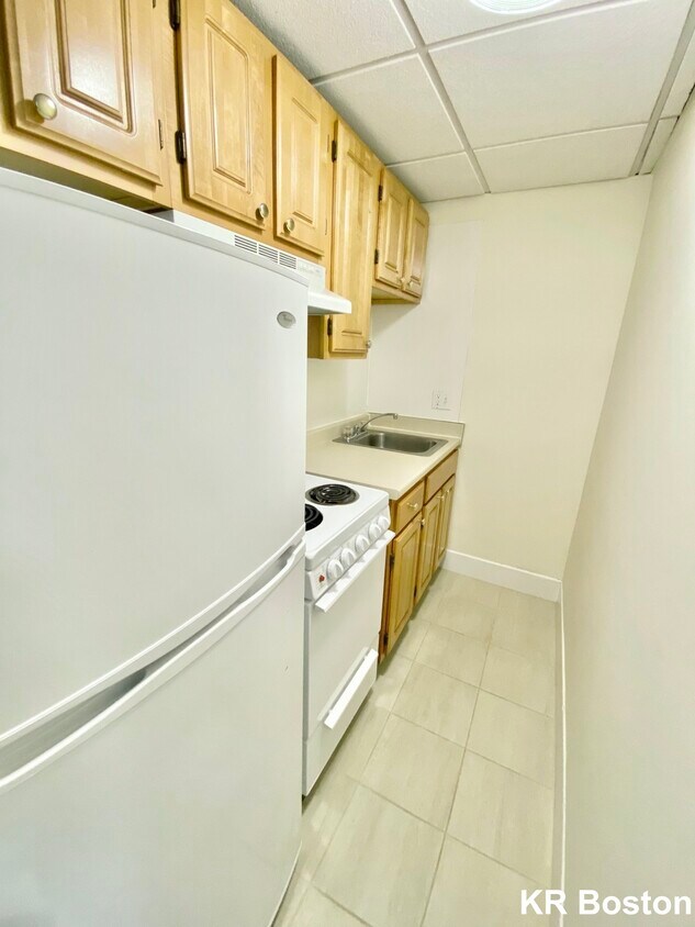 Building Photo - 6 Byron St