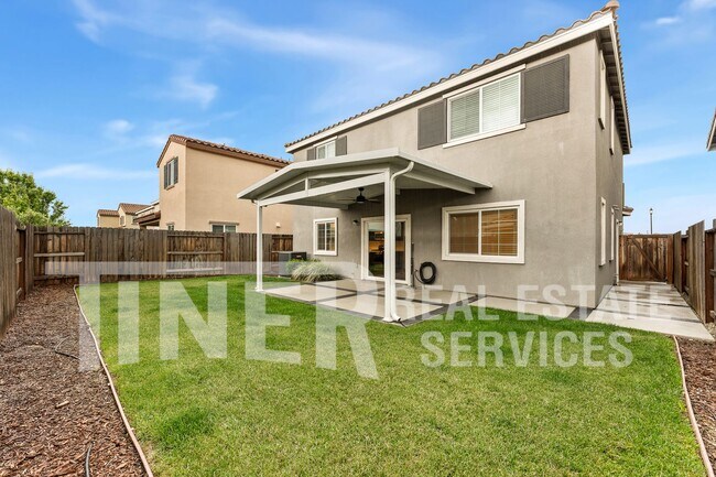 Building Photo - 5032 Cloud Burst Way-