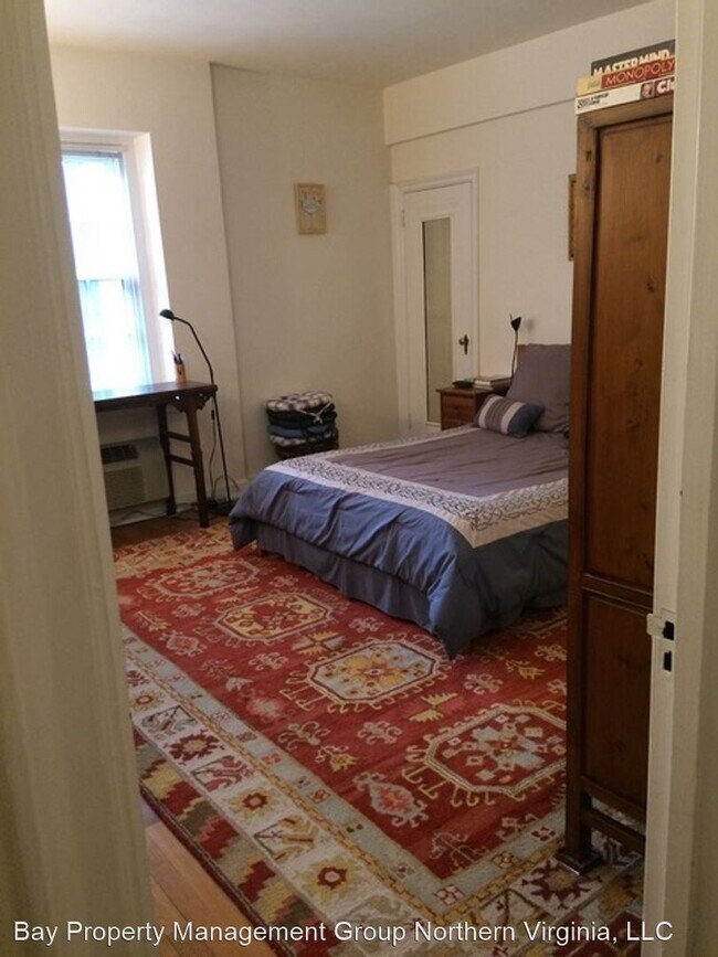 Foto del edificio - 2 br, 2 bath House - 4700 CONNECTICUT AVE,...