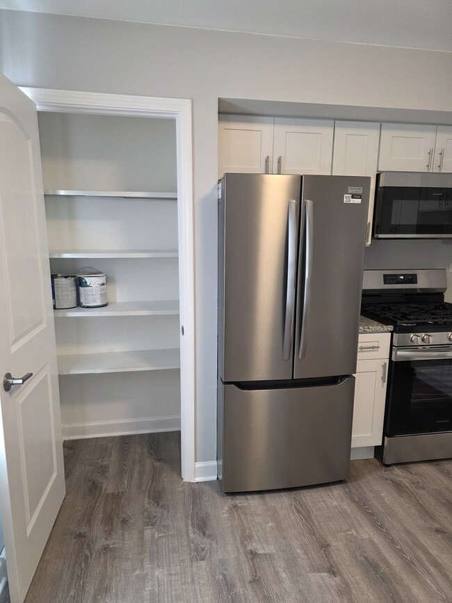 Foto del edificio - 336 Lilac Ln