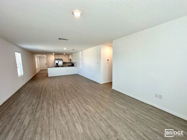 Building Photo - 2451 Lake Hls