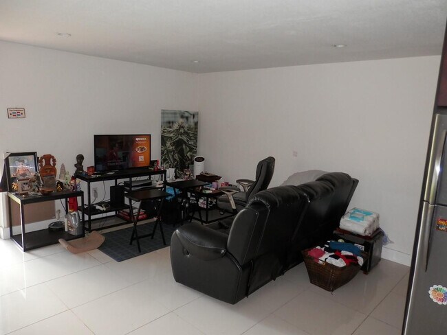 Foto del edificio - 9459 SW 76th St