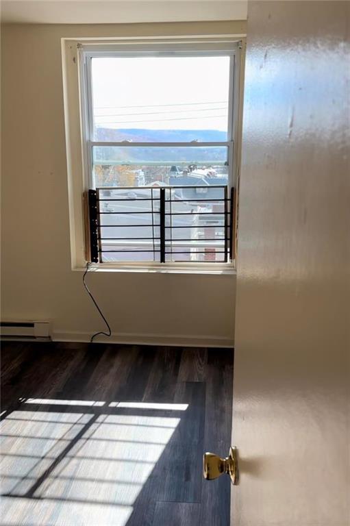 Foto del edificio - 402 Ridge Ave