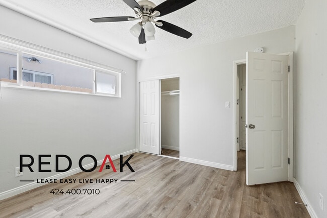 Foto del edificio - 9903 Belmont St