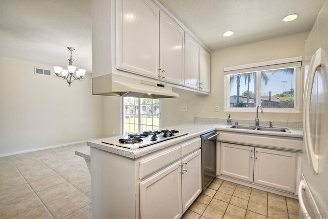Building Photo - 1729 Lahoud Dr