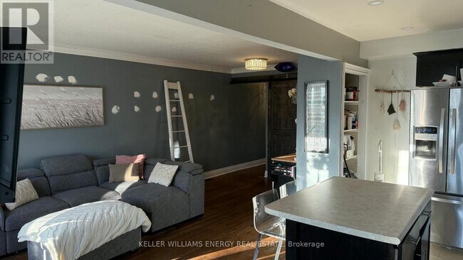 Photo du bâtiment - 195 Waverly St S