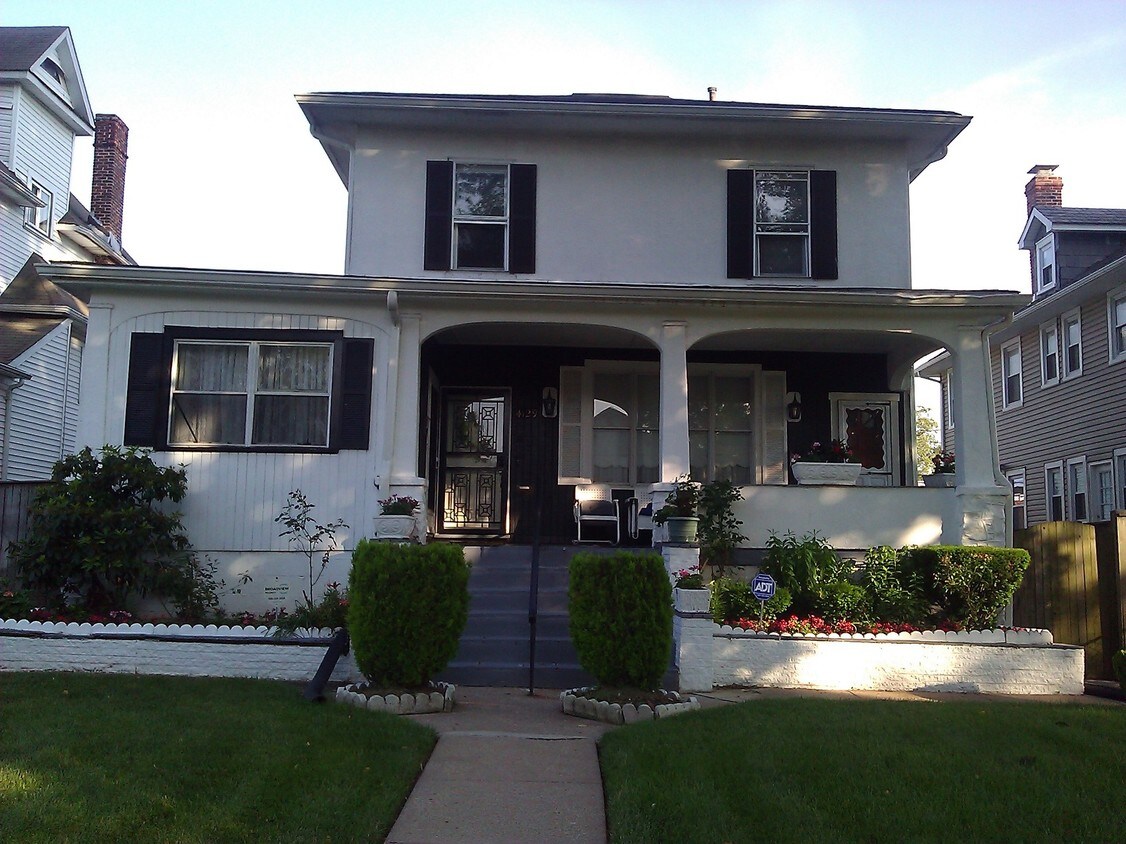 4129 W Forest Park Ave, Baltimore, MD 21207 House for Rent in