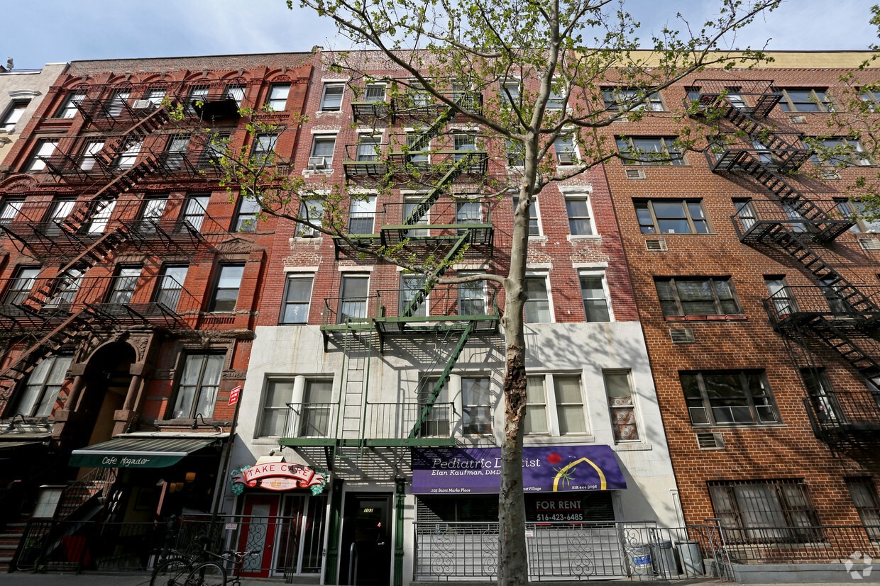 Primary Photo - 103 Saint Marks Pl