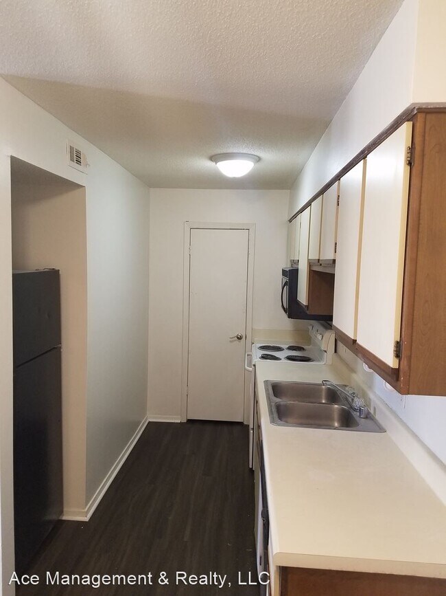 Foto del edificio - 1802 Milligan St SW