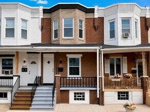 Building Photo - 6234 Reedland St