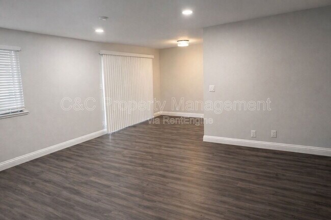 Building Photo - 247 N Capitol Ave