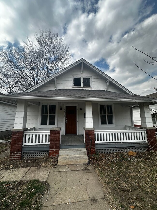 Building Photo - 1820 S 12th St