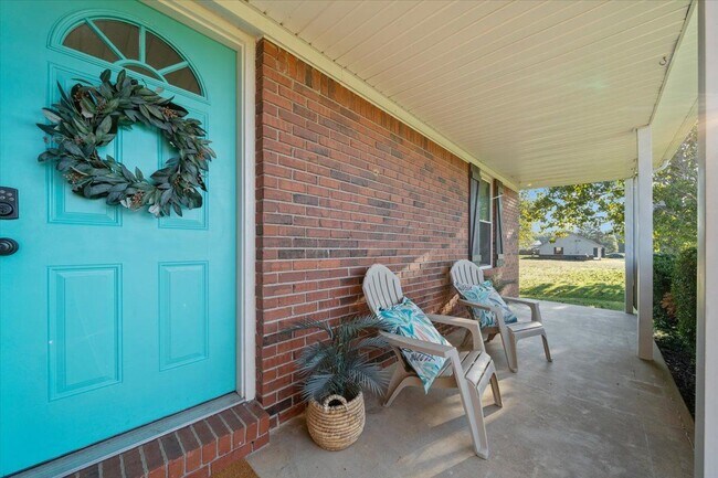 Foto del edificio - 9496 Holly Grove Rd