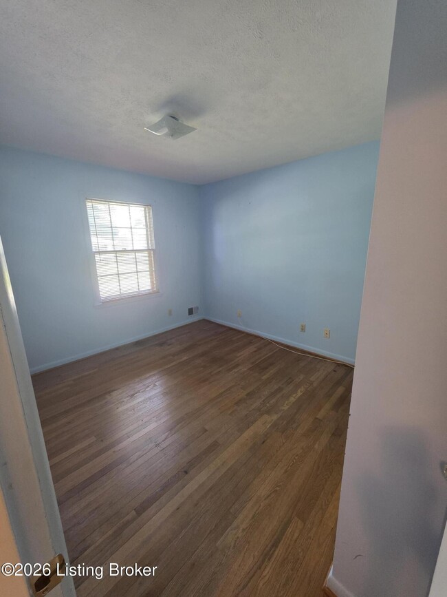 Building Photo - 12217 Ledges Dr