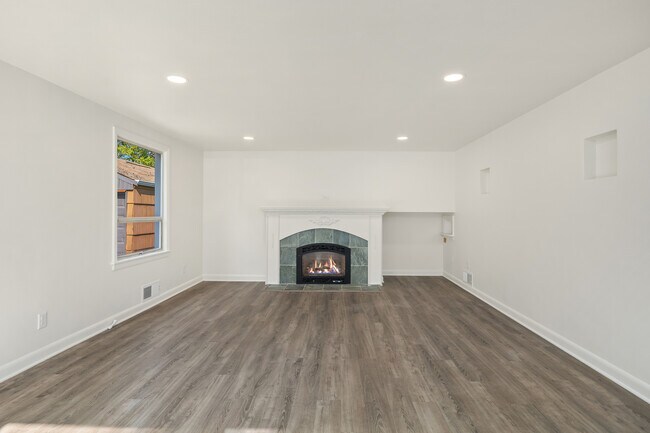 Foto del edificio - 13540 25th Ave NE