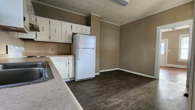 Foto del edificio - Cottage Now for Lease