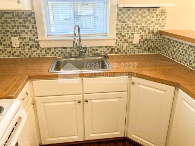 Foto del edificio - 1 br, 1 bath House - 203 West Lobit Street -