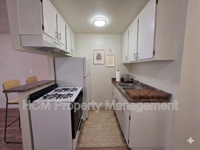 Foto del edificio - 9216 Van Nuys Blvd