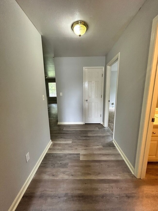 Photo - Charming 2 Bed, 1 Bath, 1 Car Garage, Covered Patio in Private Neighborhood! Townhome