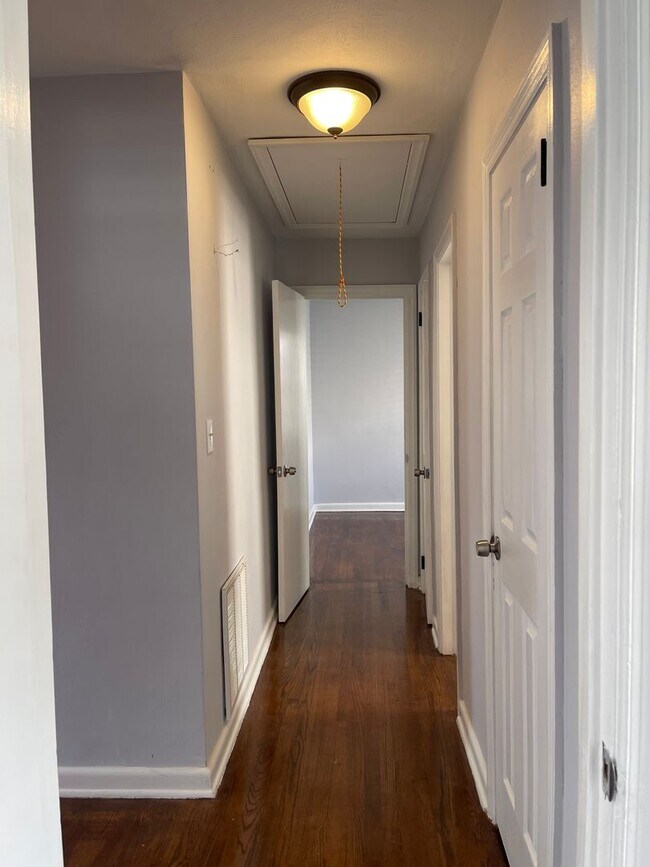 Foto del edificio - 6508 Adair Ave