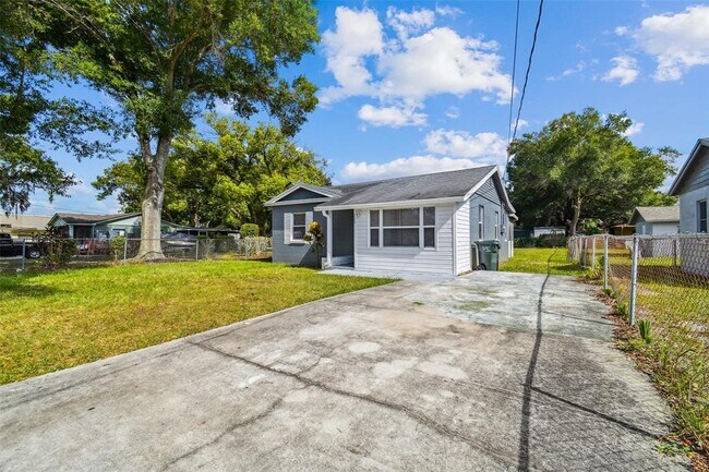 Foto del edificio - 228 Miami St